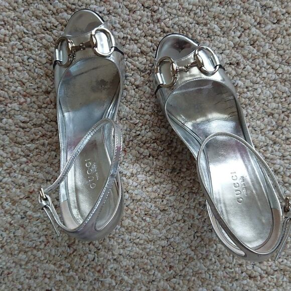Silver Gucci horse bit classic wedges size 6B - Picture 4 of 8
